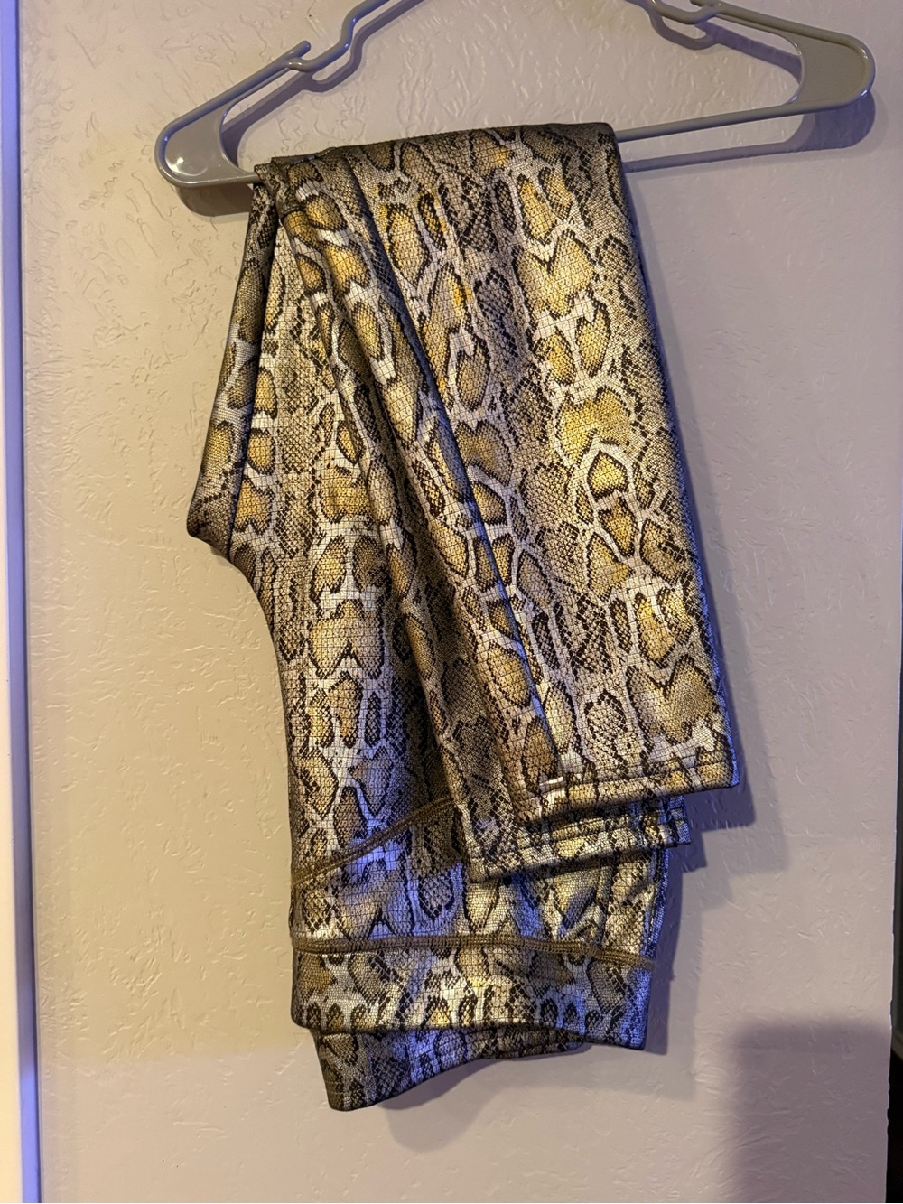 Free people size medium Snake Print Metallic Leggings - Gold and Black